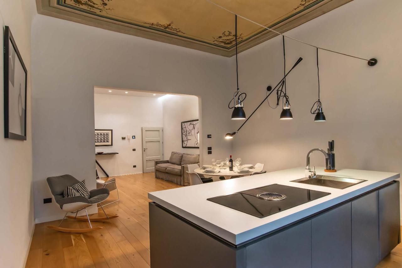 Apartamento The Charm Of Santa Croce Florencia Exterior foto